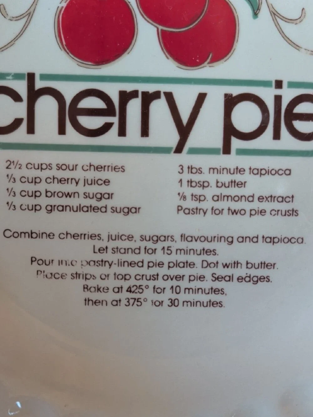 VTG. Ceramic Cherry Pie Recipe Plate. 🌟
